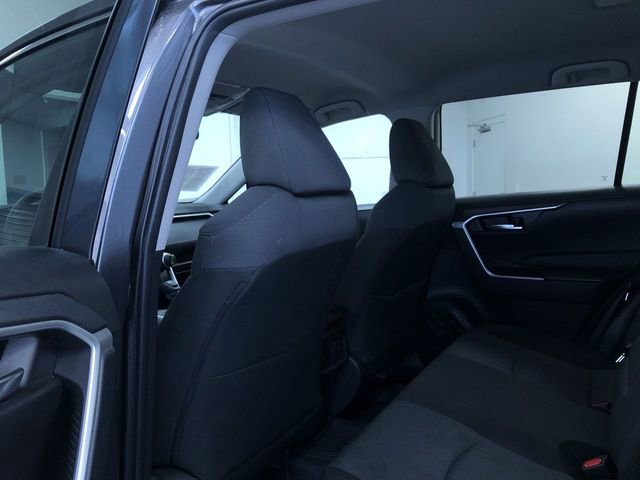 Used 2025 Toyota RAV4 XLE image 20