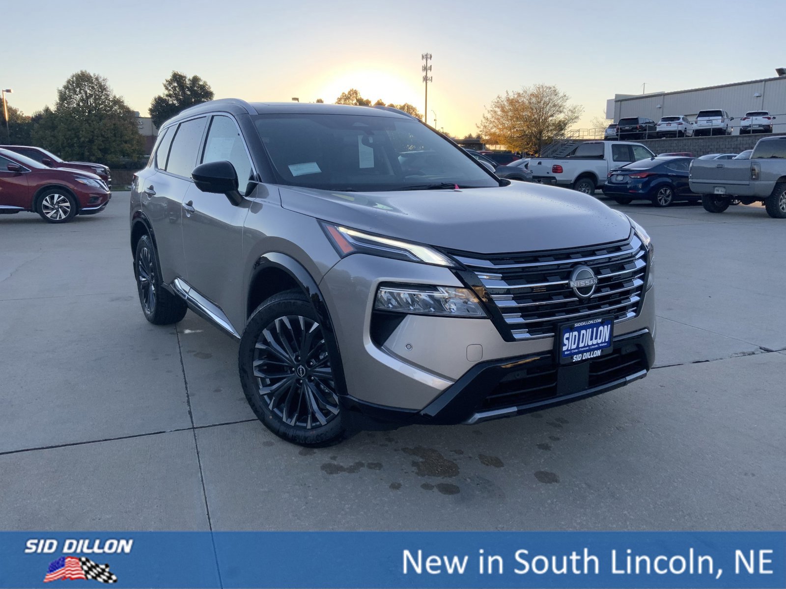 New 2026 Nissan Rogue Platinum w/ Platinum Premium Package image 2