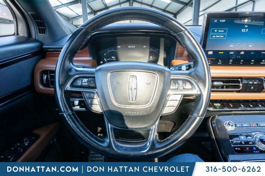 Used 2023 Lincoln Nautilus Reserve AWD/4WD image 7