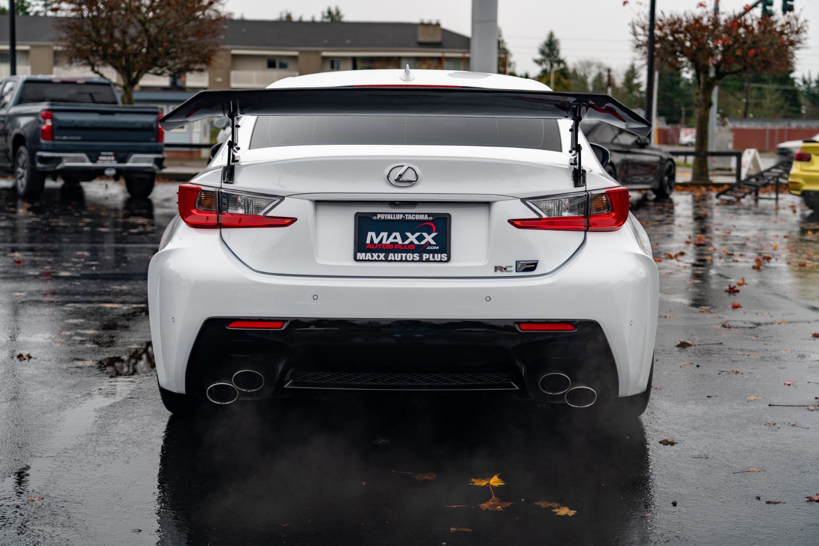 Used 2015 Lexus RC F w/ Premium Package RWD image 10