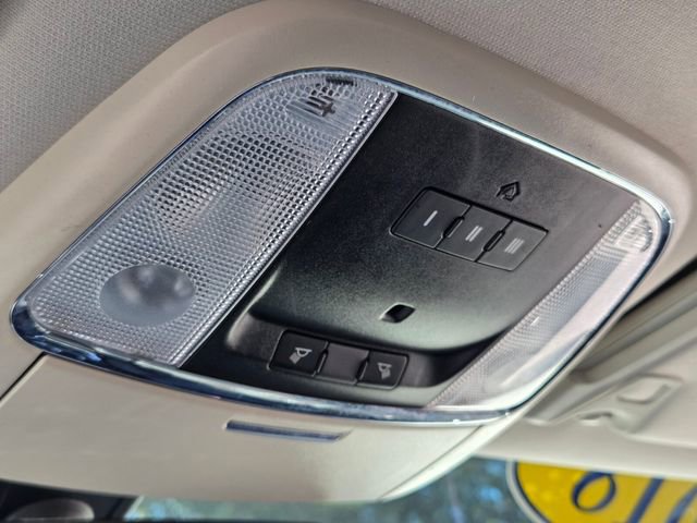 Used 2018 Chrysler 300 Limited image 34