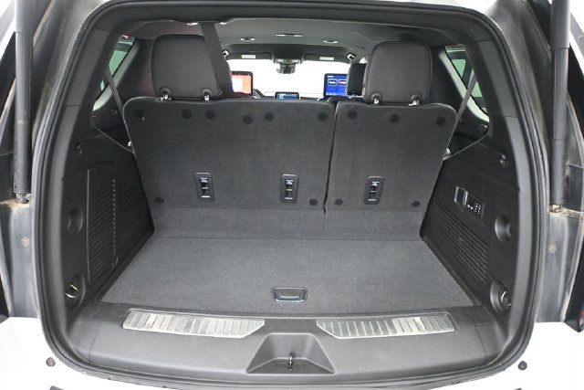 Used 2023 Chevrolet Tahoe Premier w/ Advanced Technology Package AWD/4WD image 36