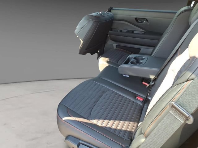New 2026 Nissan Pathfinder Rock Creek AWD/4WD image 14