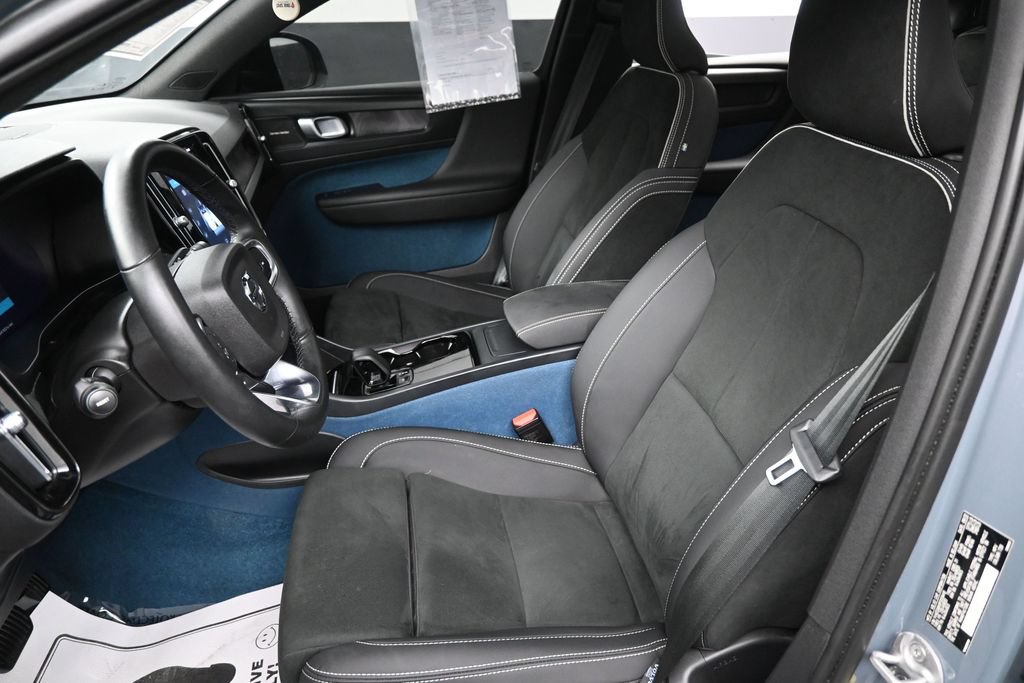 Used 2023 Volvo C40 P8 Recharge Ultimate AWD/4WD image 23