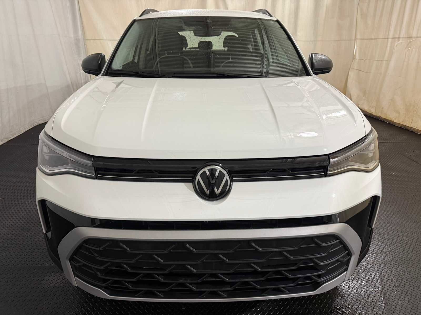 Certified 2025 Volkswagen Taos S image 3