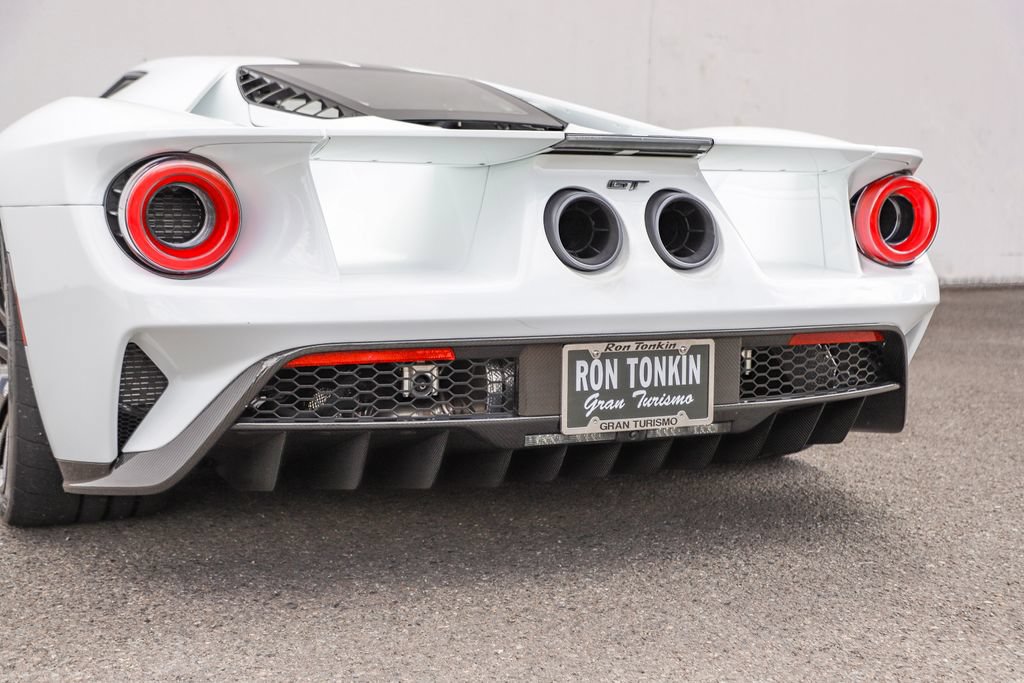 Used 2017 Ford GT RWD image 53