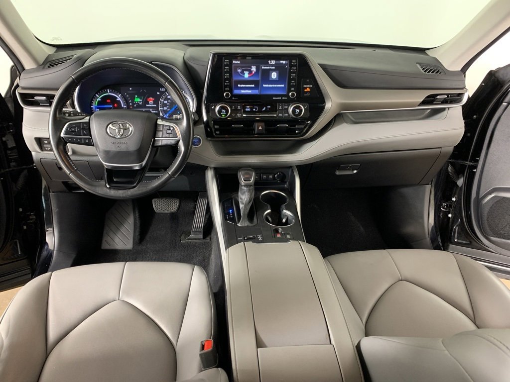 Used 2021 Toyota Highlander XLE image 10