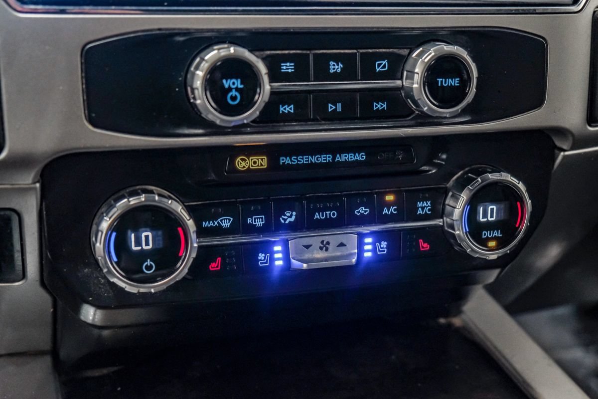 Used 2022 Ford F350 Lariat w/ Lariat Value Package AWD/4WD image 27