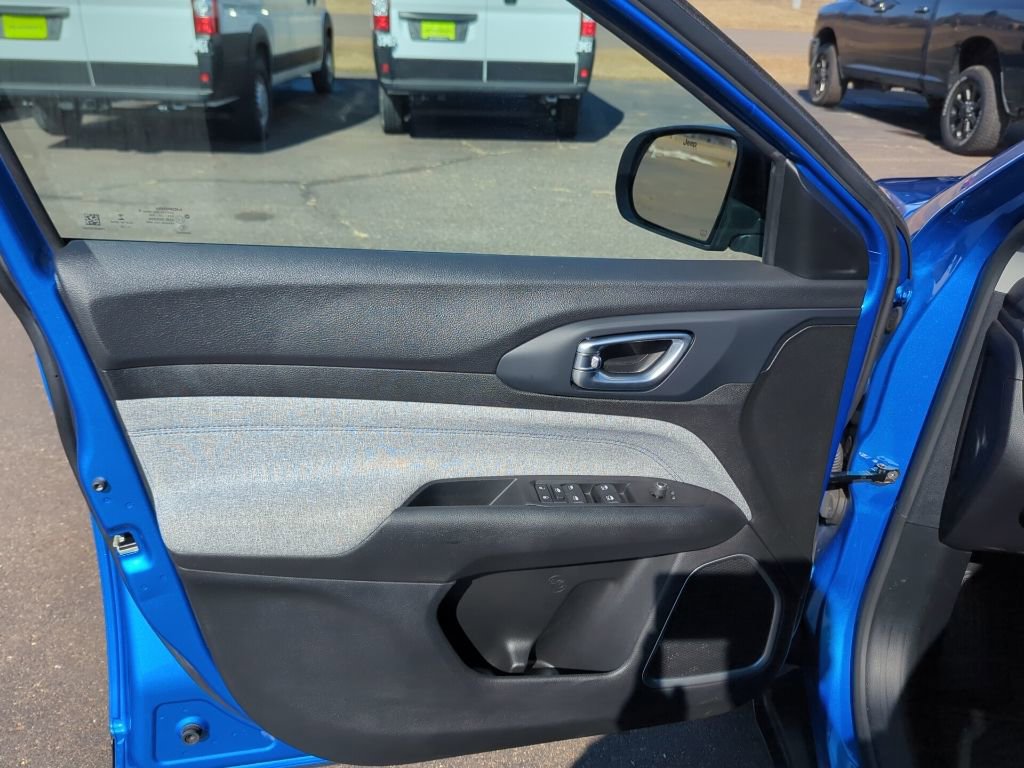 Used 2022 Jeep Compass Latitude w/ Convenience Group image 39