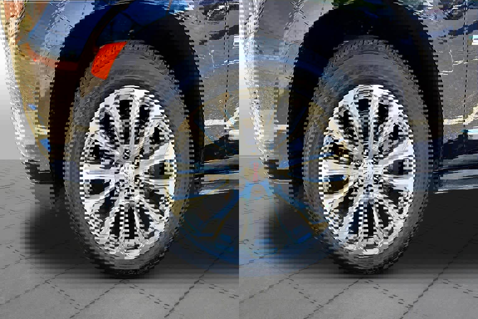 Used 2023 GMC Yukon Denali image 10