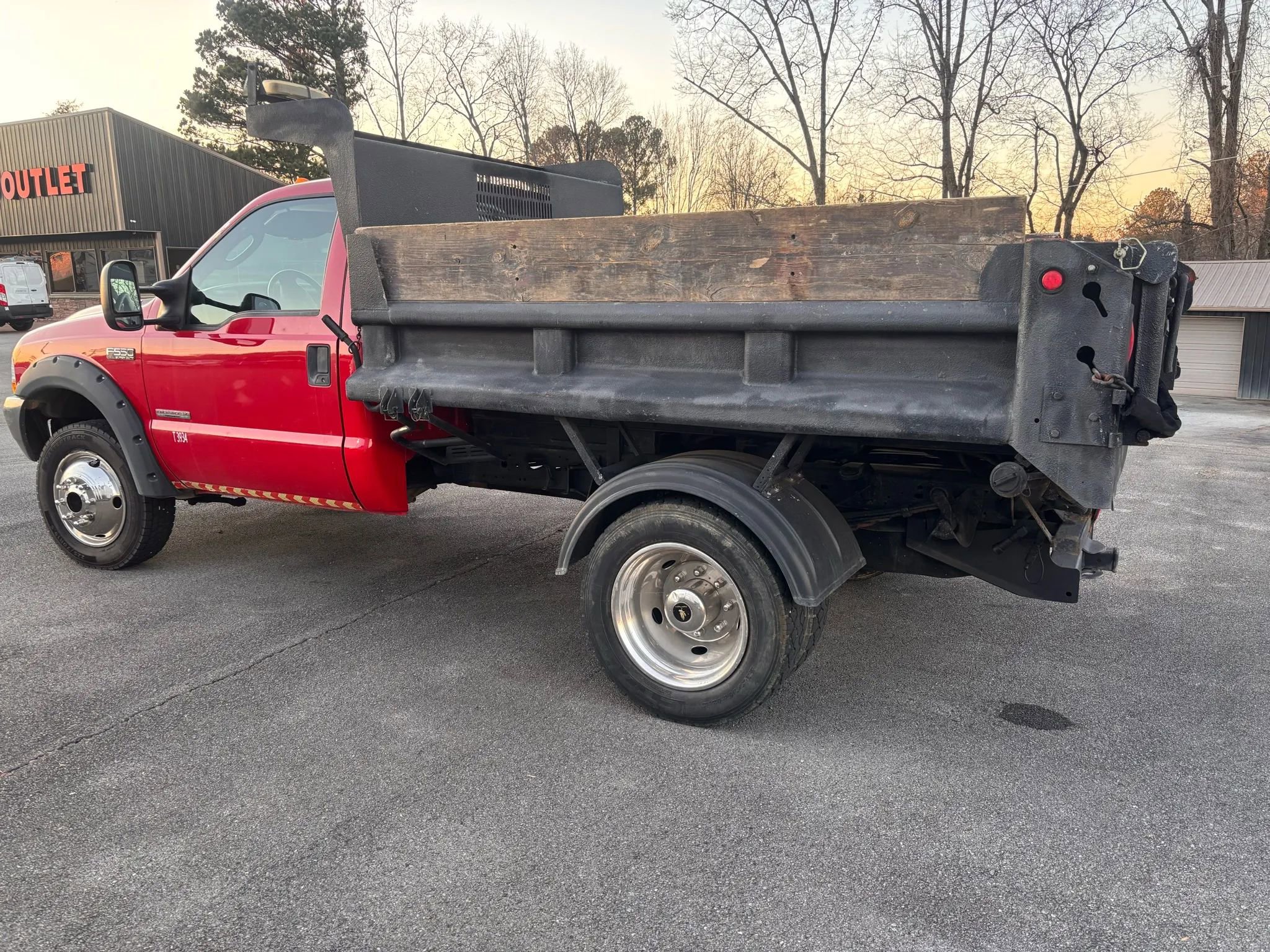Used 2003 Ford F550 4x4 Regular Cab Super Duty image 7
