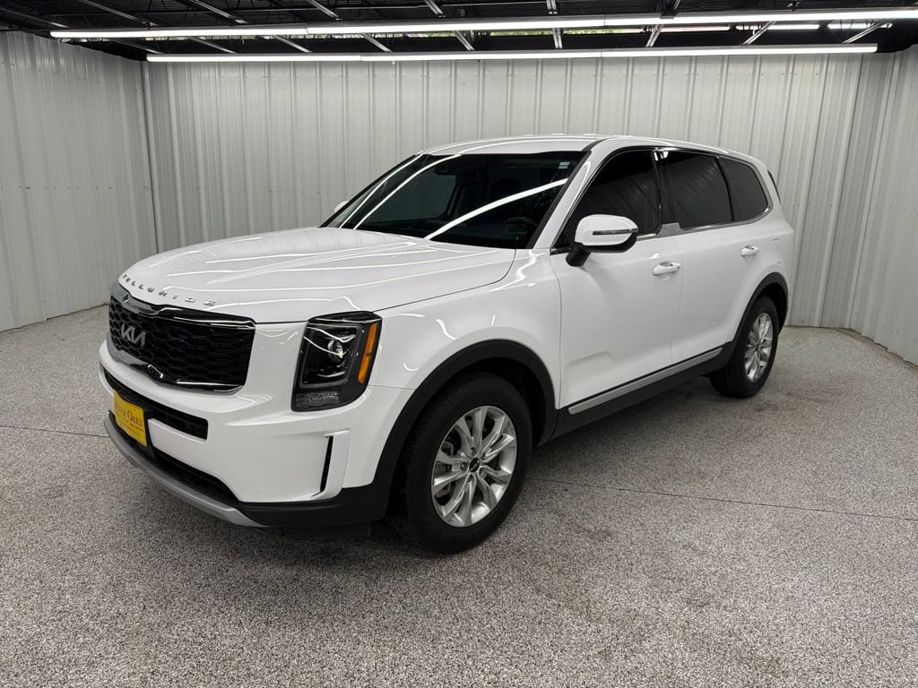 Used 2022 Kia Telluride LX FWD image 3