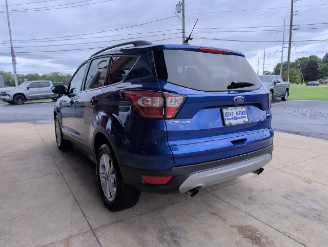 Used 2018 Ford Escape SE w/ SE Sync 3 Package FWD image 5