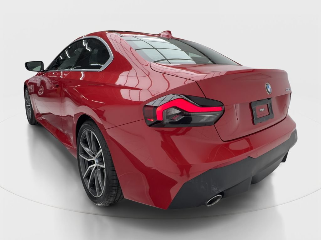 Used 2022 BMW 230i Coupe w/ Convenience Package RWD image 11