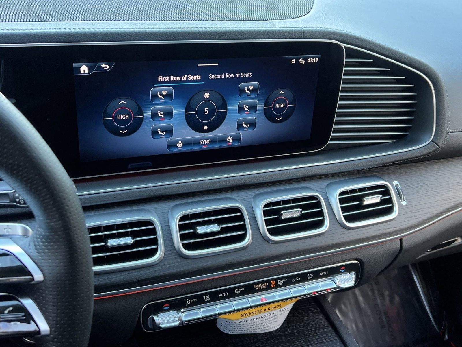 Certified 2026 Mercedes-Benz GLS 450 4MATIC image 19