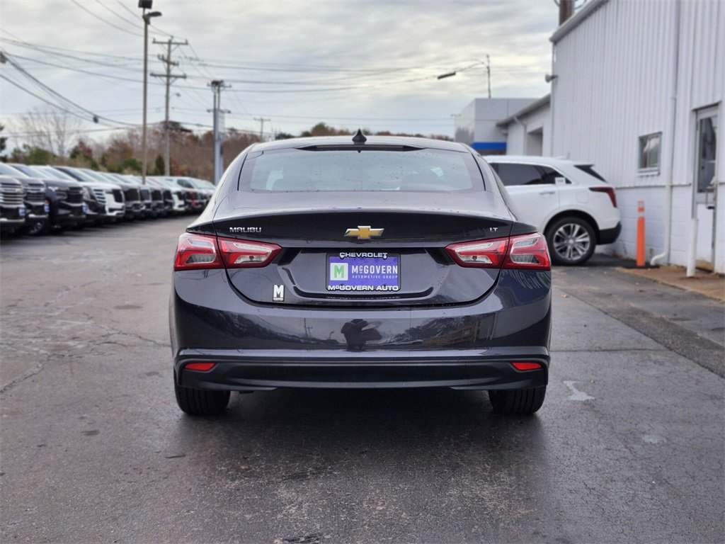 Used 2022 Chevrolet Malibu LT image 4