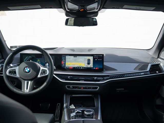 Used 2025 BMW X5 M60i w/ Climate Comfort Package image 21