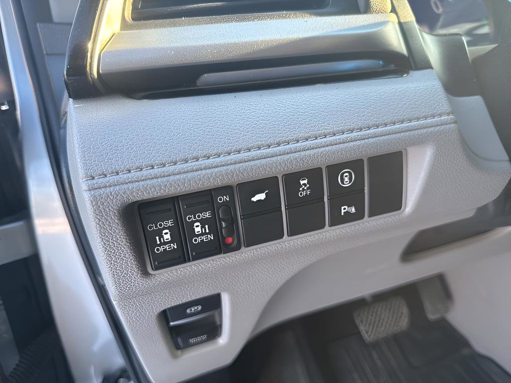 Used 2024 Honda Odyssey Touring image 15