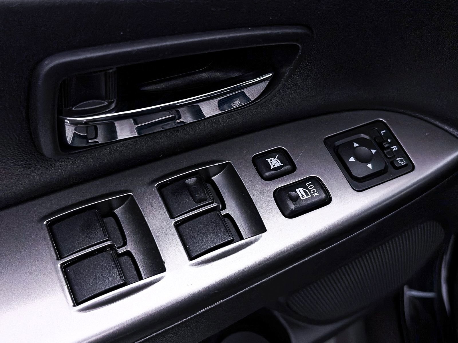 Used 2024 Mitsubishi Outlander Sport SE AWD/4WD image 15