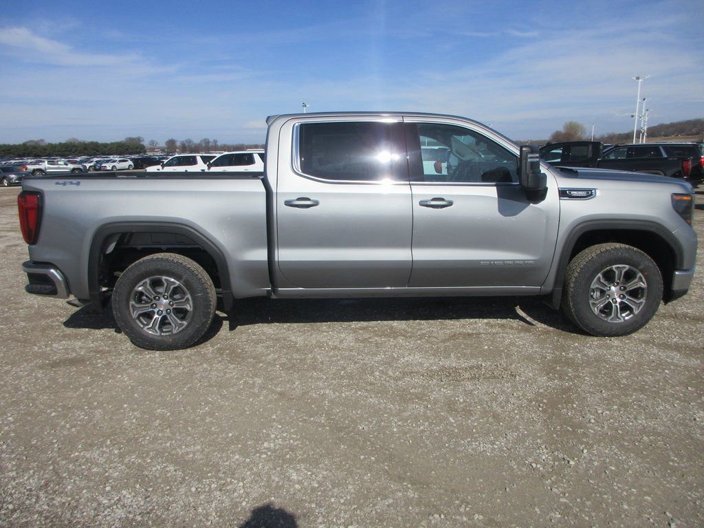New 2026 GMC Sierra 1500 SLE w/ Max Trailering Package image 3