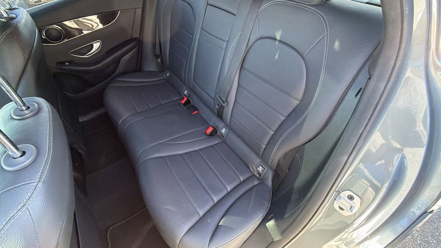 Used 2022 Mercedes-Benz GLC 300 4MATIC image 12