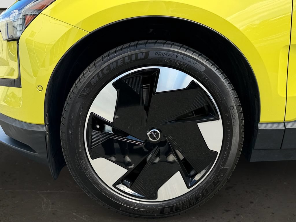 Certified 2025 Volvo EX30 Ultra AWD/4WD image 27