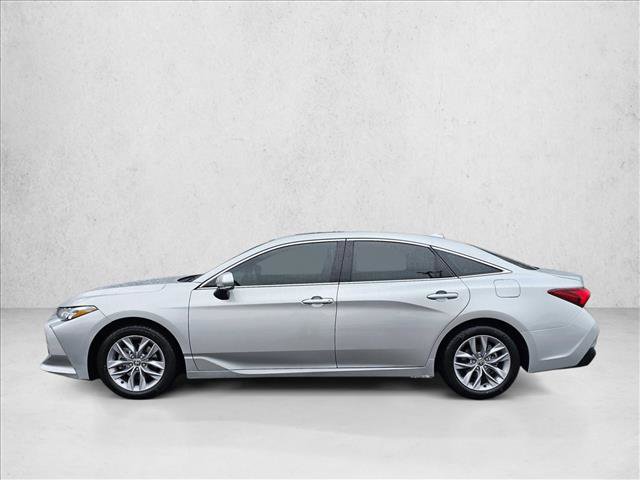 Used 2022 Toyota Avalon XLE w/ Moonroof Package video 2