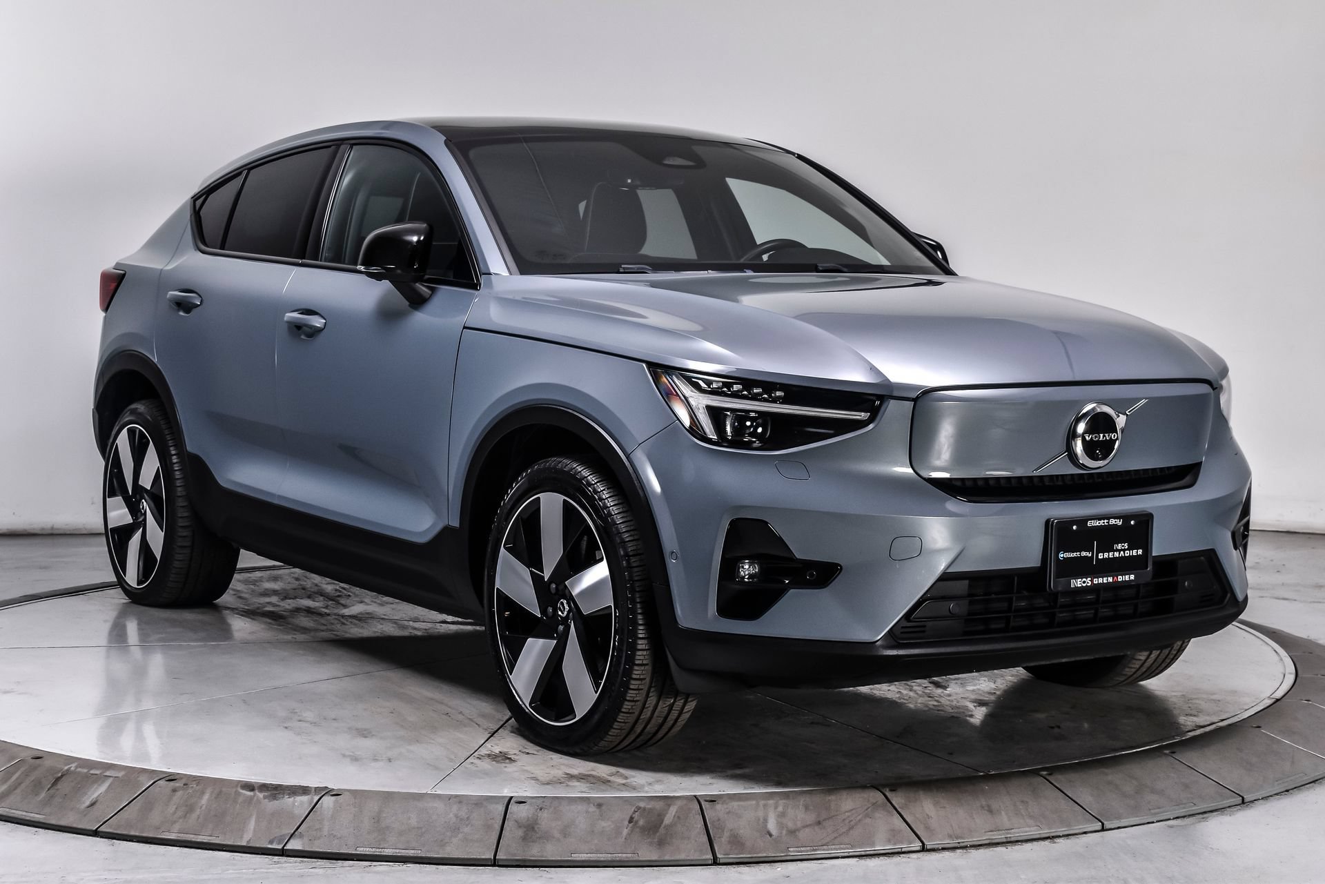 Used 2023 Volvo C40 P8 Recharge Ultimate AWD/4WD image 8