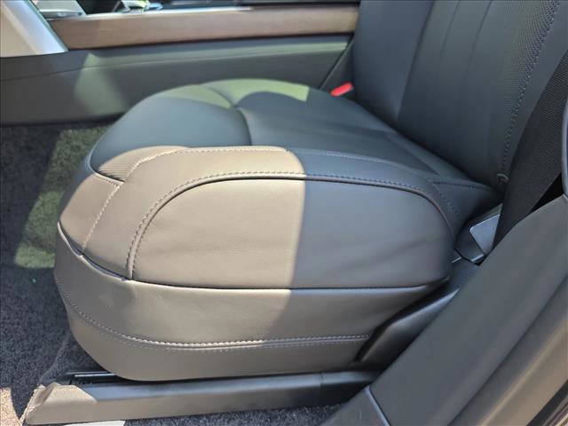 New 2025 Land Rover Range Rover Long Wheelbase SE image 29