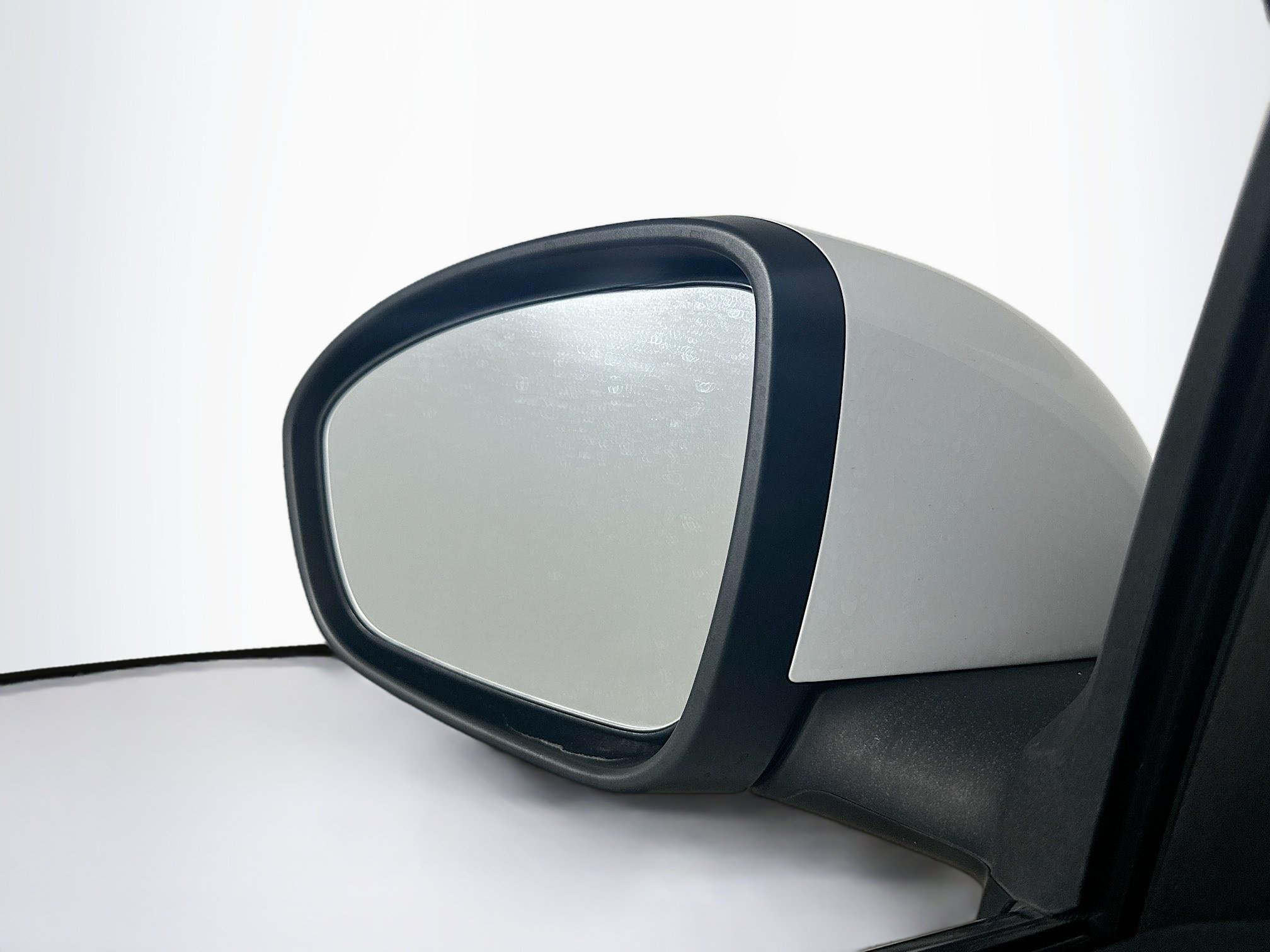 Used 2025 Nissan Sentra SV FWD image 16