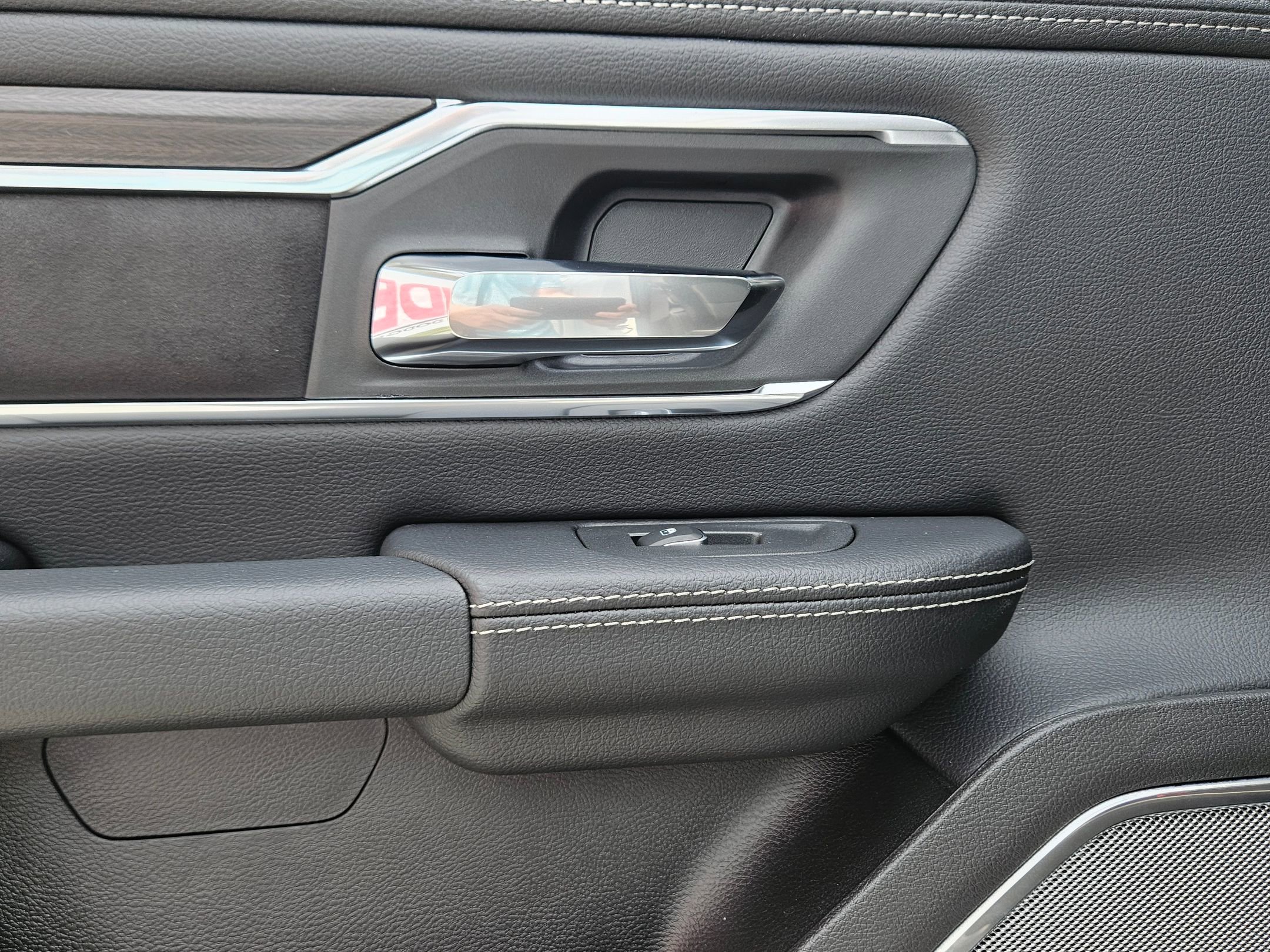 New 2026 RAM 1500 Laramie w/ Night Edition image 21