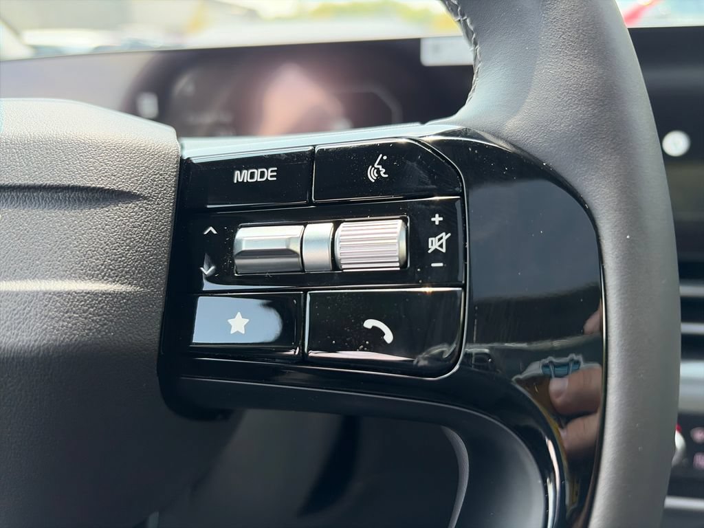 New 2027 Kia Carnival SX Prestige FWD image 13