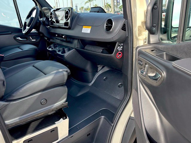 New 2026 Mercedes-Benz Sprinter 2500 image 29
