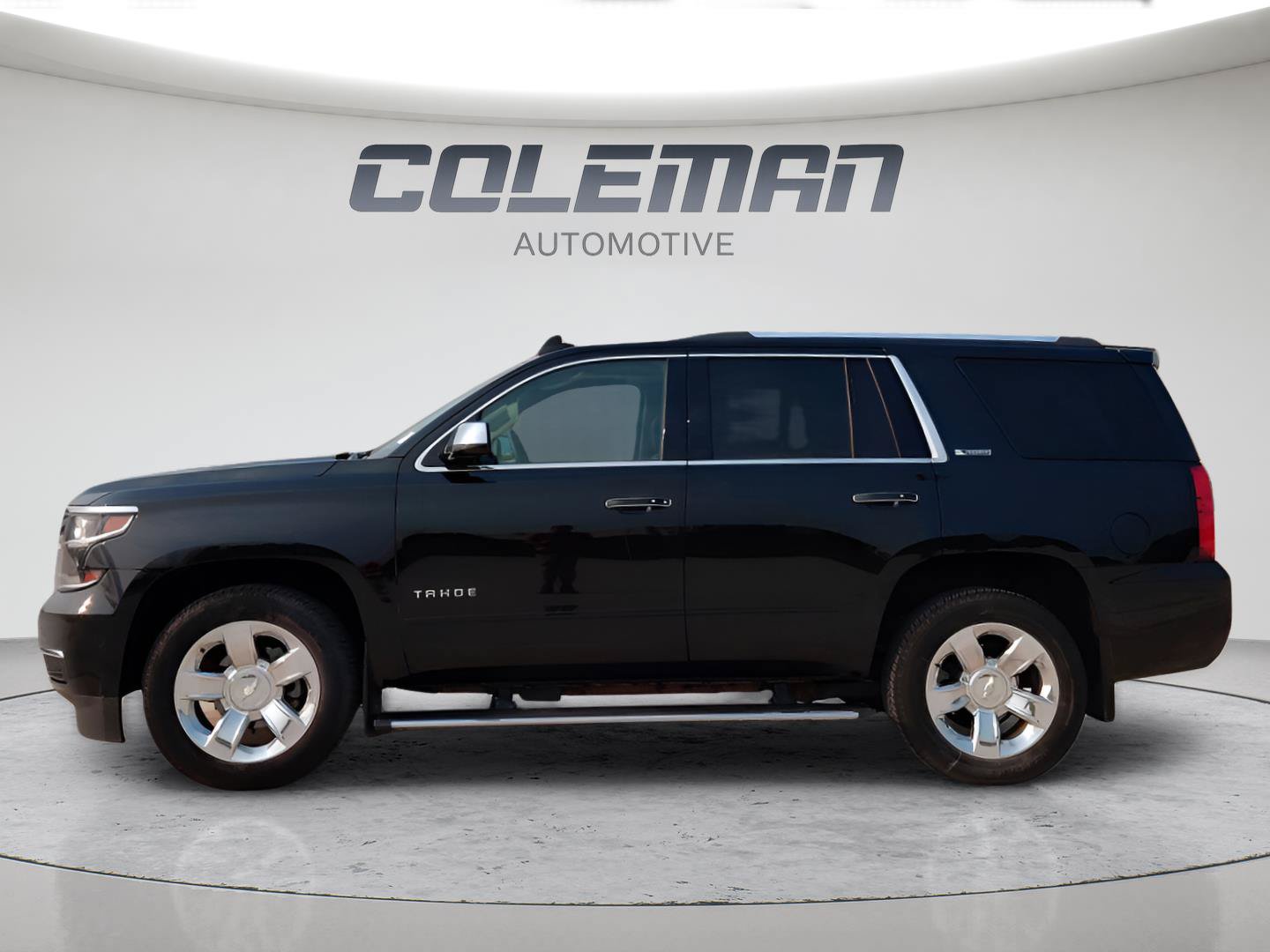 Used 2018 Chevrolet Tahoe Premier AWD/4WD image 2