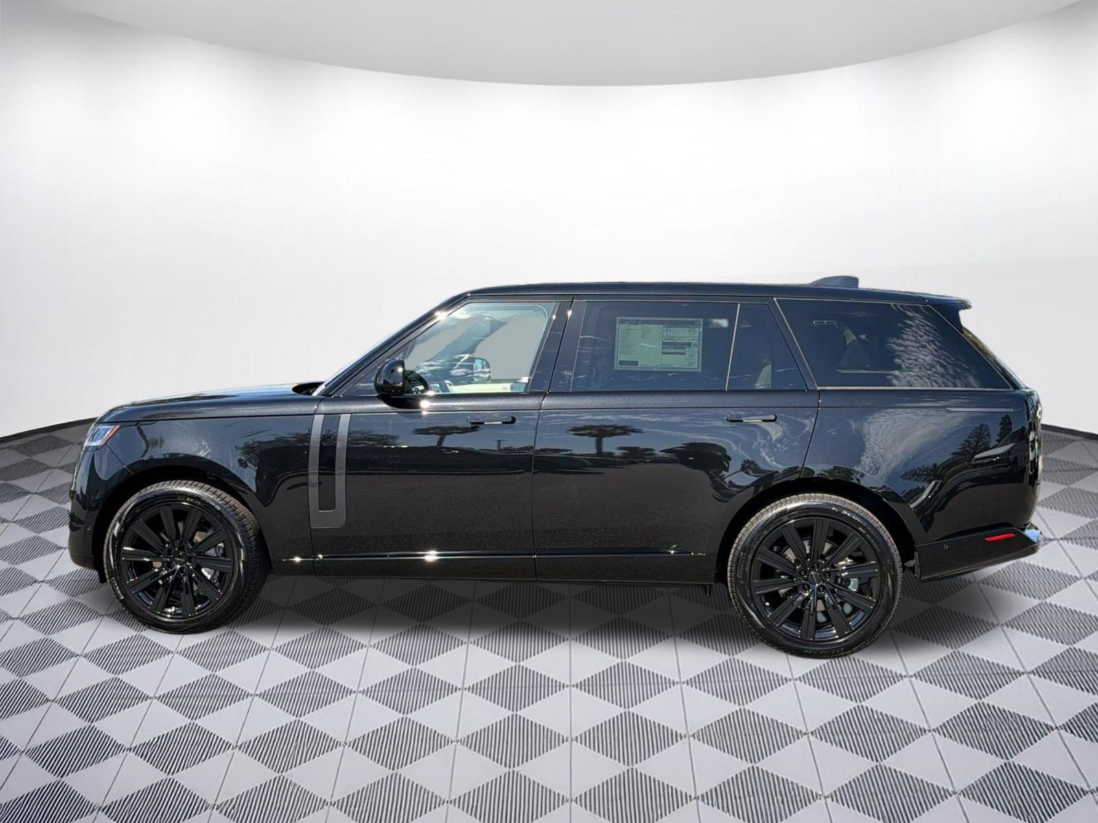 New 2026 Land Rover Range Rover Long Wheelbase SE AWD/4WD image 2