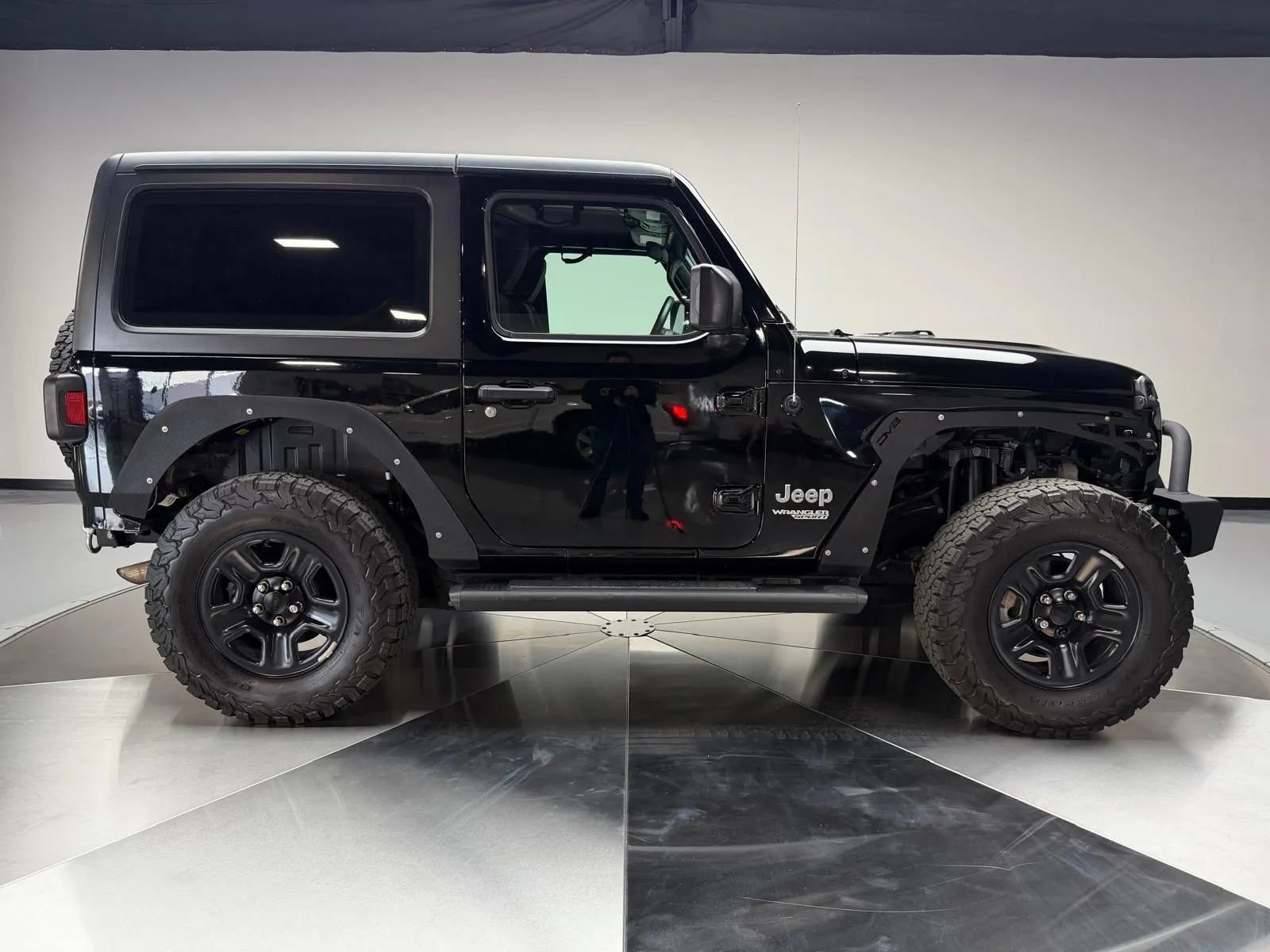 Used 2018 Jeep Wrangler Sport AWD/4WD image 6