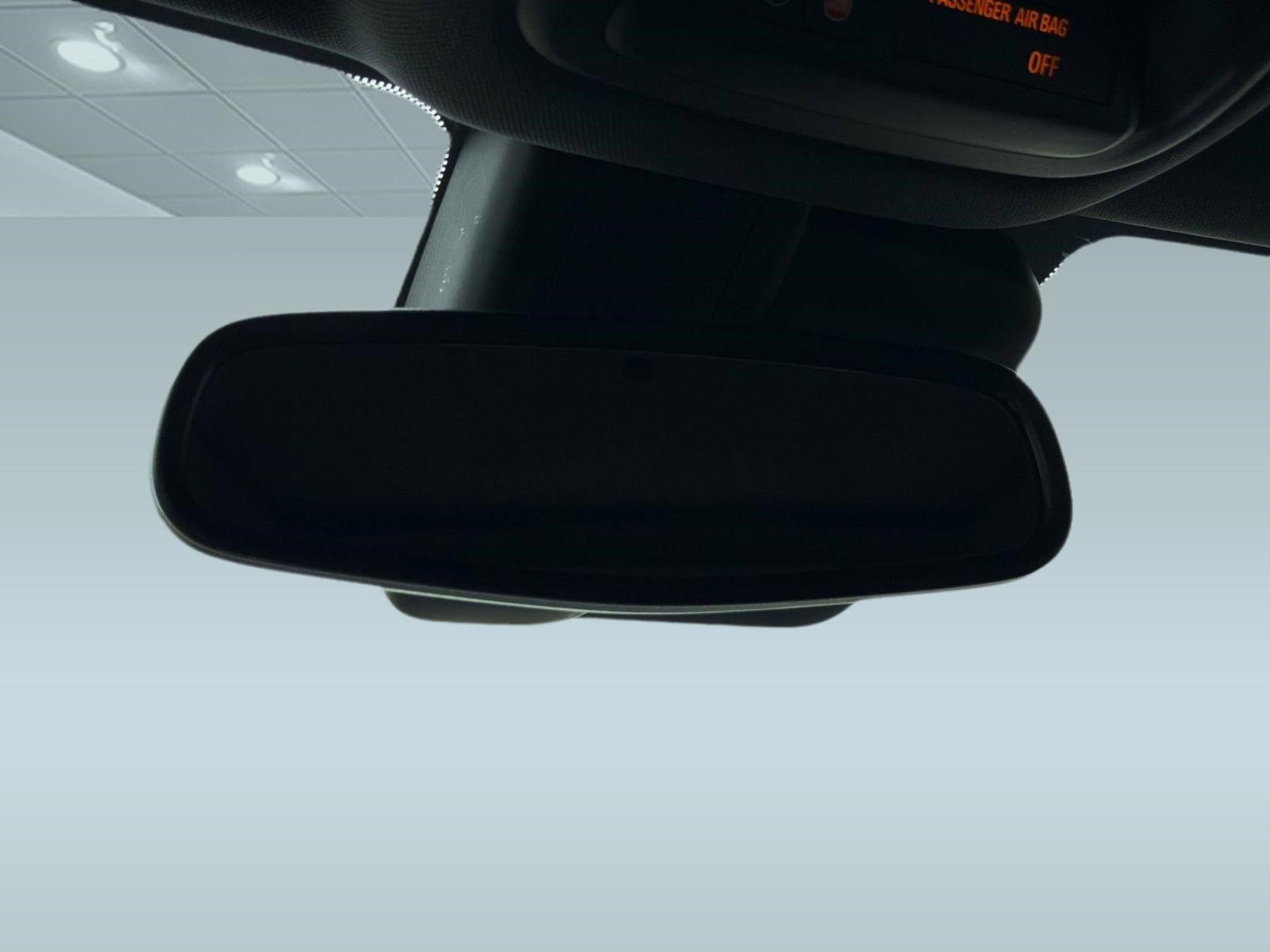 Used 2023 Chevrolet TrailBlazer RS w/ Sun and Liftgate Package FWD image 17