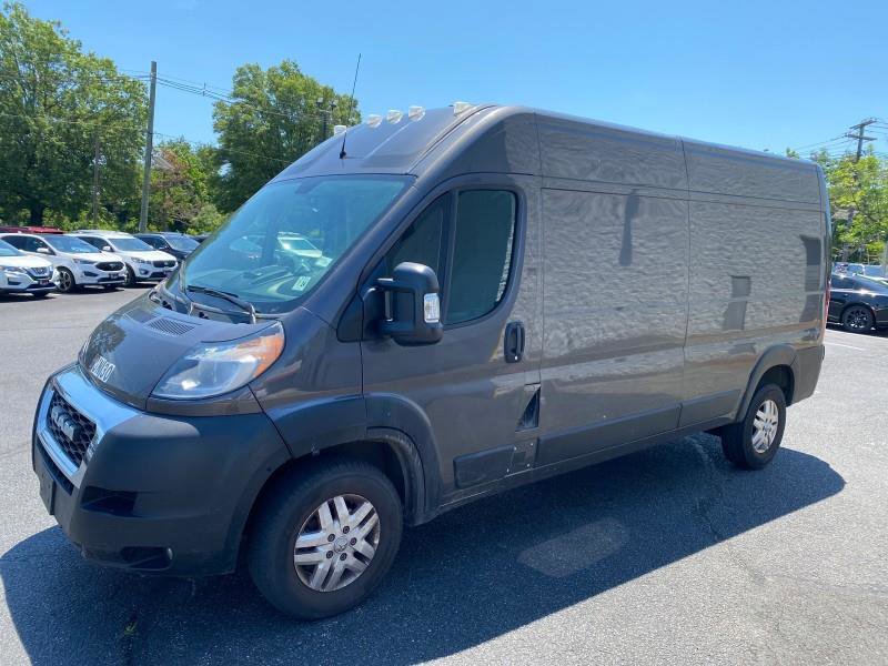 Used 2019 RAM ProMaster 2500 w/ Premium Appearance Group image 3