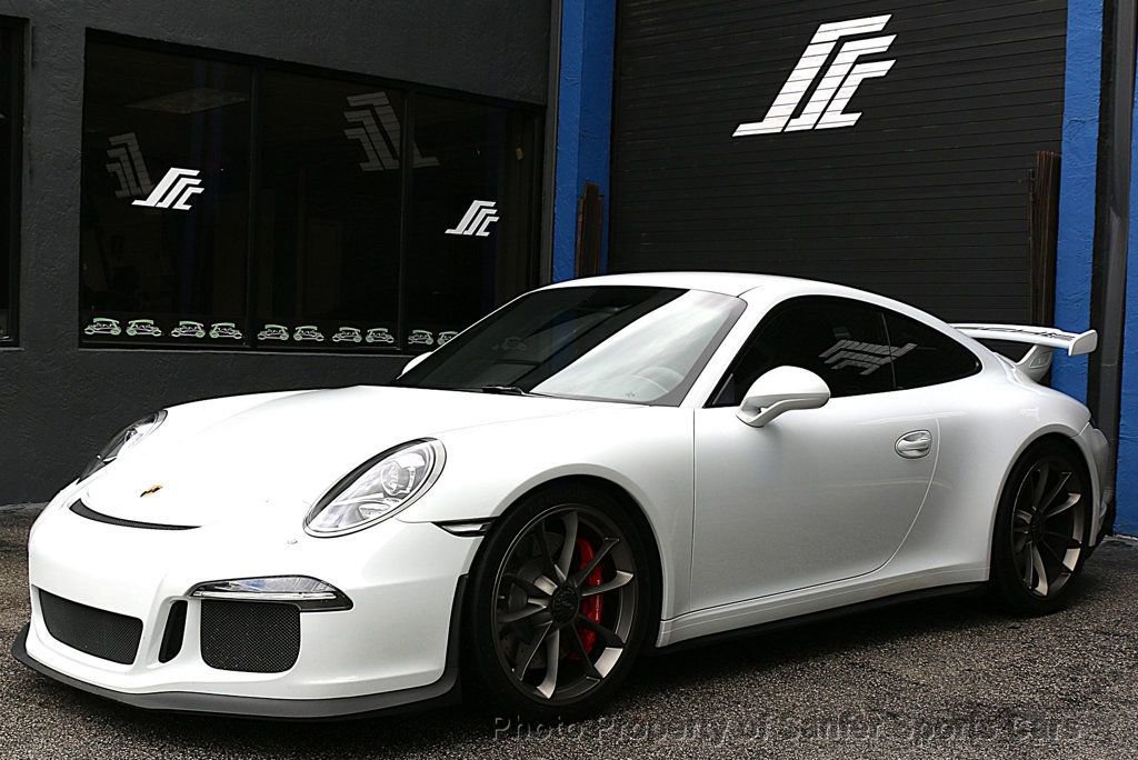 Used 2015 Porsche 911 GT3 RWD image 4