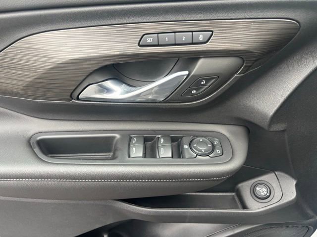 Certified 2023 GMC Terrain SLT w/ Infotainment Package II image 11