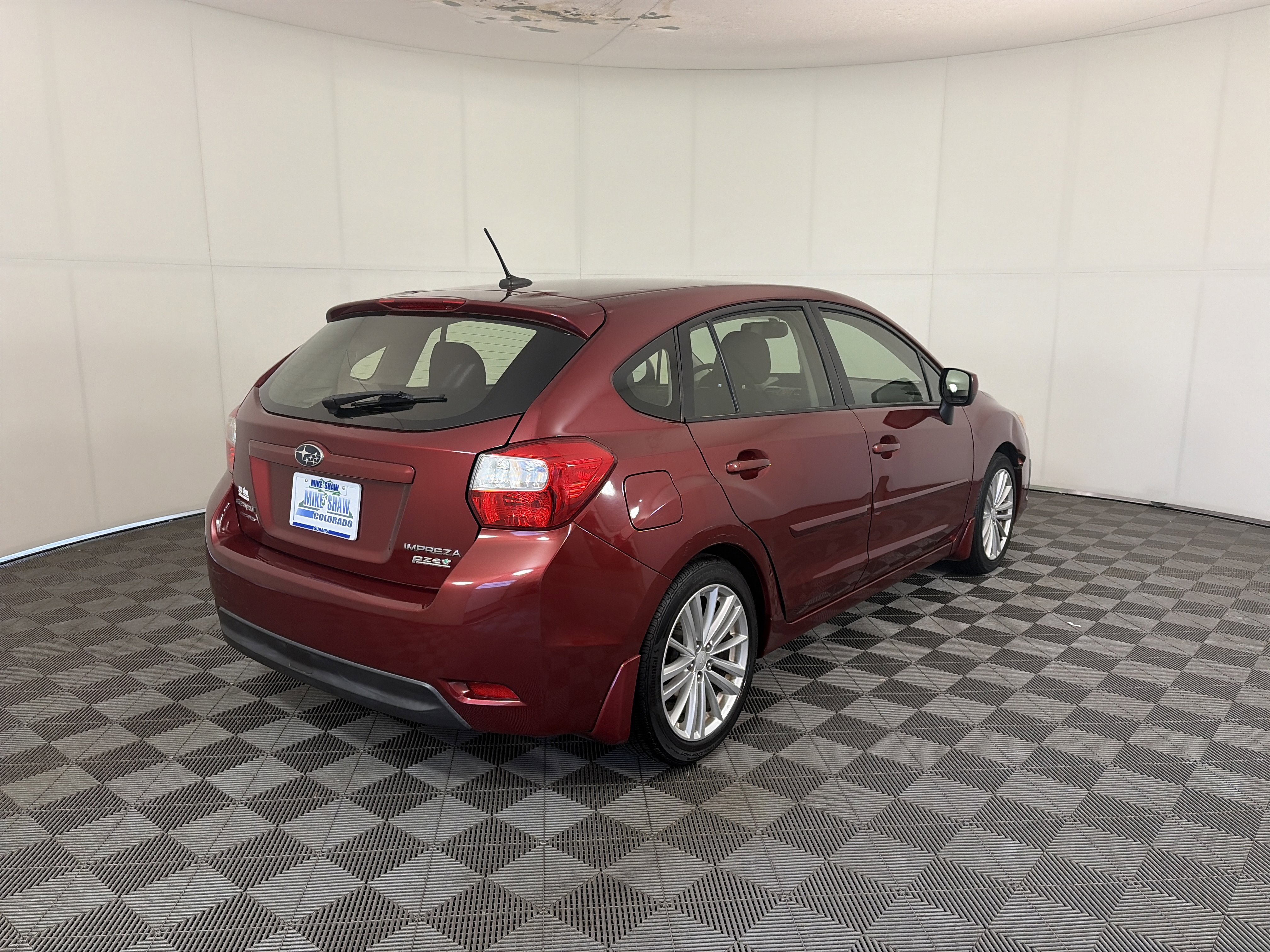 Used 2012 Subaru Impreza 2.0i Premium image 5