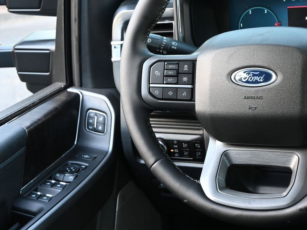 New 2025 Ford F350 Lariat w/ Lariat Ultimate Package image 36