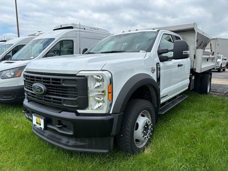 Used 2023 Ford F550 4x4 SuperCab Super Duty image 4