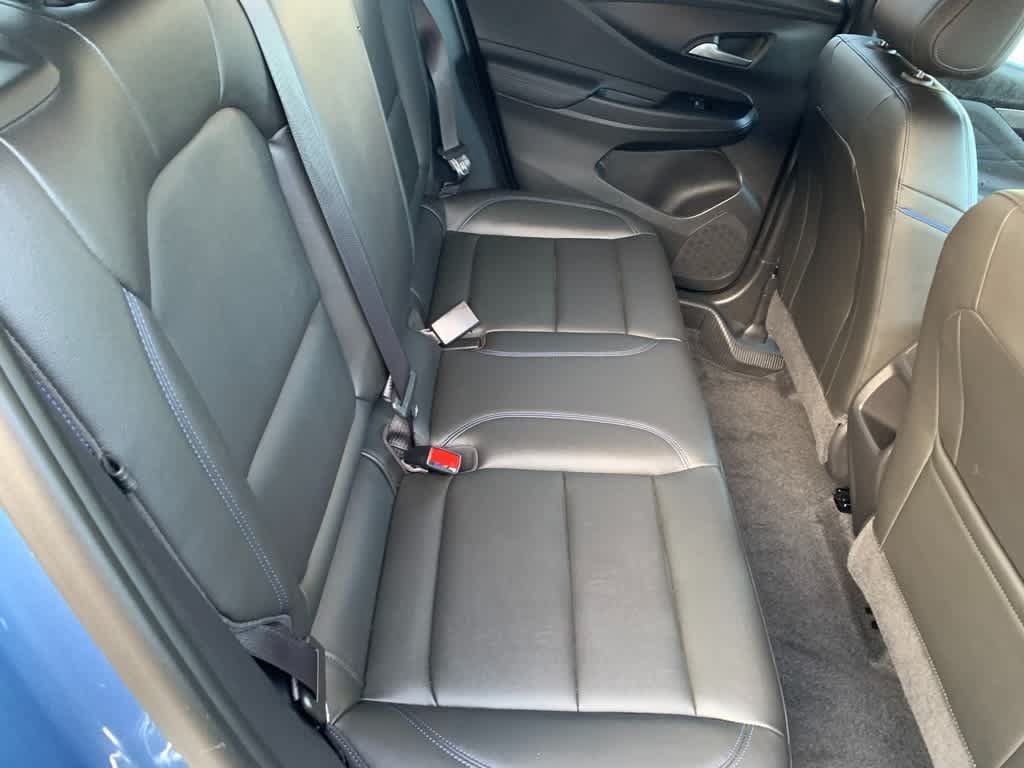 Used 2025 Buick Envista Sport Touring w/ Convenience I Package FWD image 22