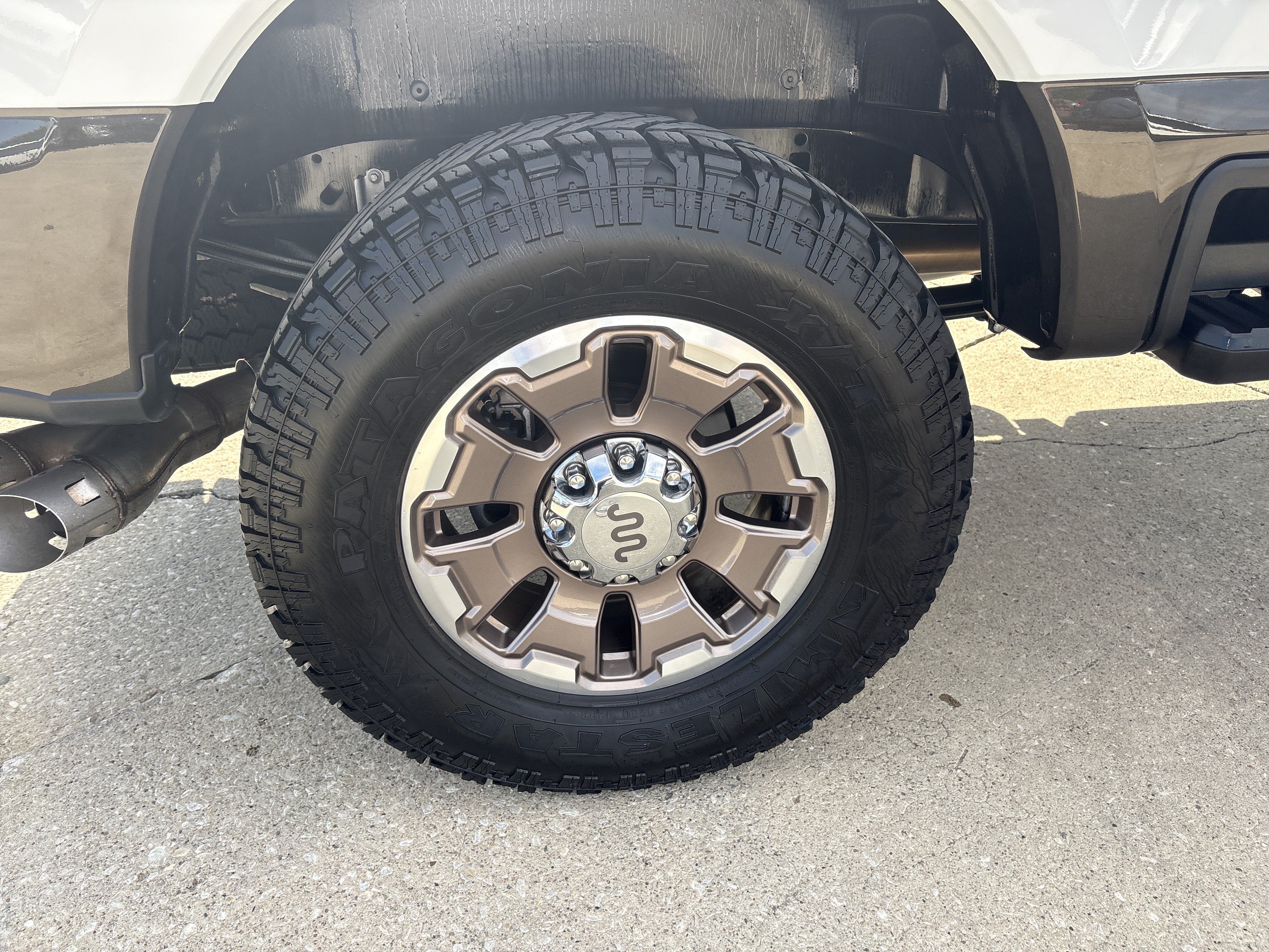 Used 2025 Ford F250 King Ranch w/ FX4 Off-Road Package AWD/4WD image 6