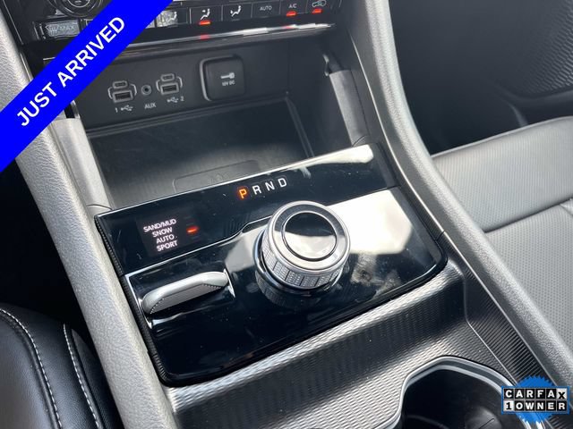 Used 2025 Jeep Grand Cherokee Limited w/ Luxury Tech Group II AWD/4WD image 35