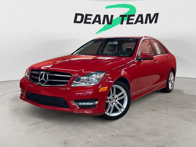 Used 2014 Mercedes-Benz C 300 4MATIC Sedan image 4