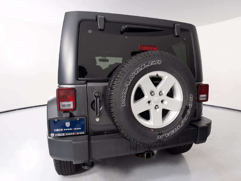 Used 2018 Jeep Wrangler Unlimited Sport S AWD/4WD image 39