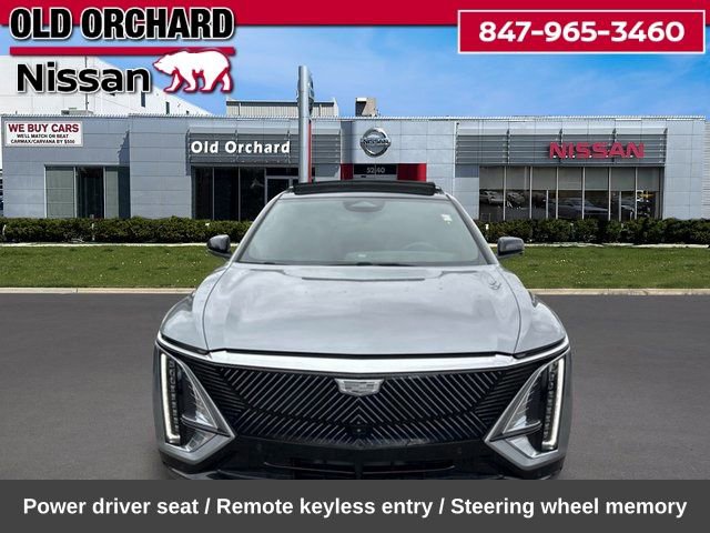 Used 2024 Cadillac Lyriq Luxury AWD/4WD image 2