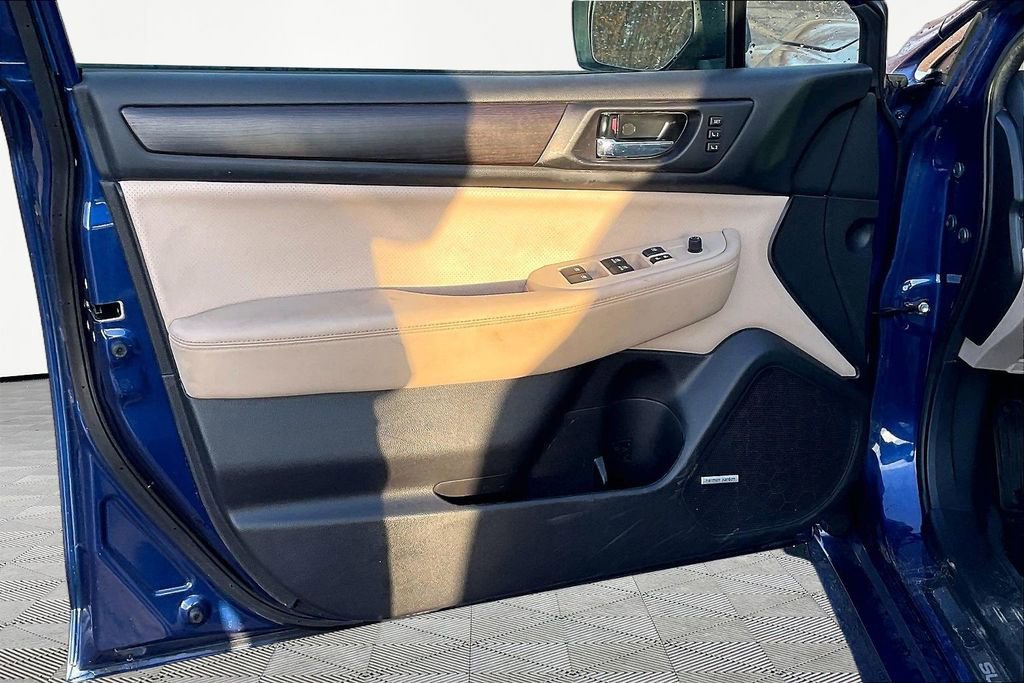 Used 2016 Subaru Legacy 2.5i Limited image 20